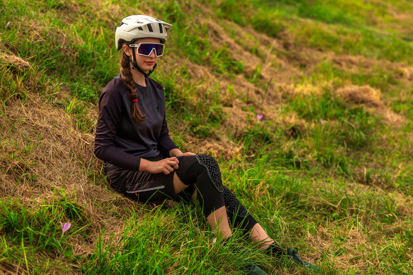 YOUTH Flow Knee Alps Black - SERYT